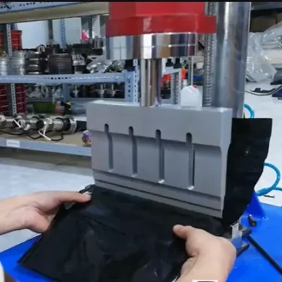 Hàn siêu âm màng mỏng và nẹp nhựa