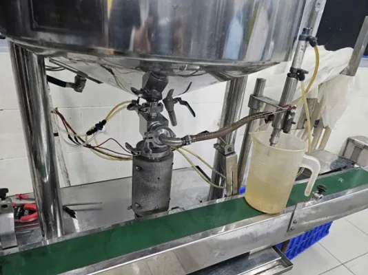 Máy chiết rót Kombucha sau thời gian dài vận hành thường phát sinh đồng thời nhiều lỗi: điện, khí nén, định lượng và vệ sinh
