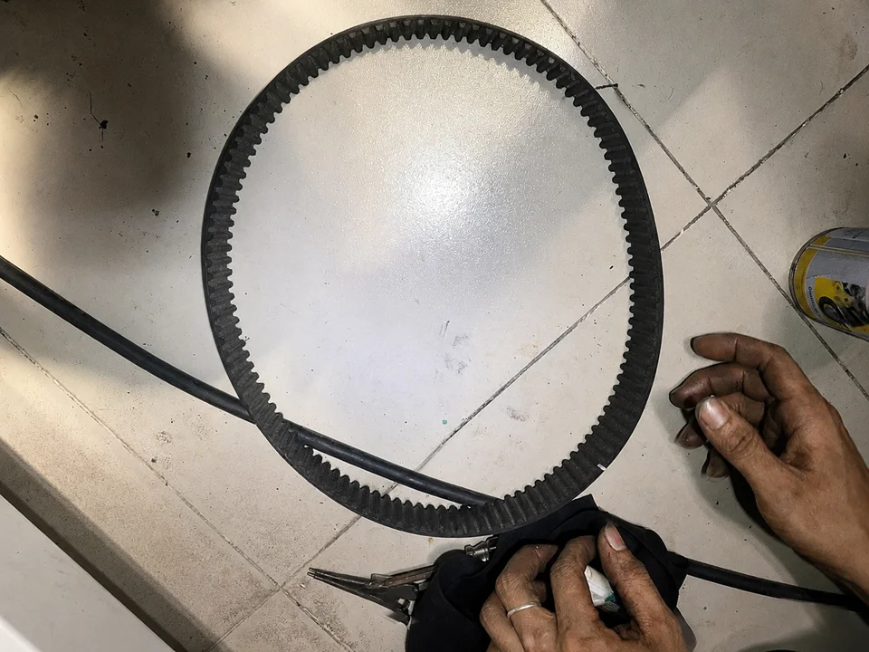 Tháo dây đai và puli để kiểm tra ổ lăn trục nở khí