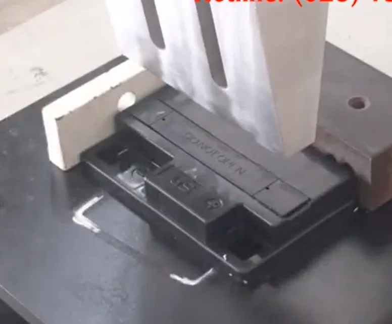 Đầu hàn sonotrode và đồ gá định vị sản phẩm