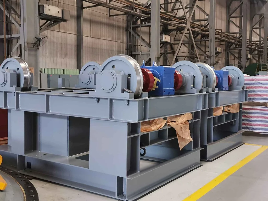 Gia công kết cấu máng cấp liệu và cụm thiết bị công nghiệp tại xưởng