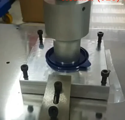 Máy hàn siêu âm hàn nắp PP và lưới PA