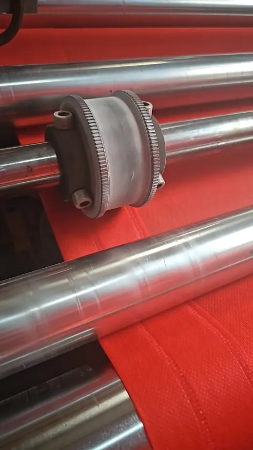 Con lăn siêu âm hàn phần mép