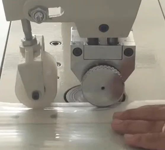 Ultrasonic horn and pressure roller assembly for PP plastic film