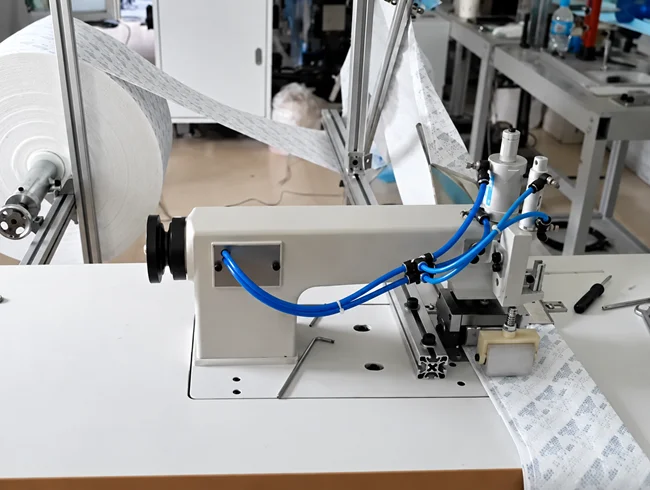 Desiccant bag side-sealing machine designed and manufactured by VietSonic